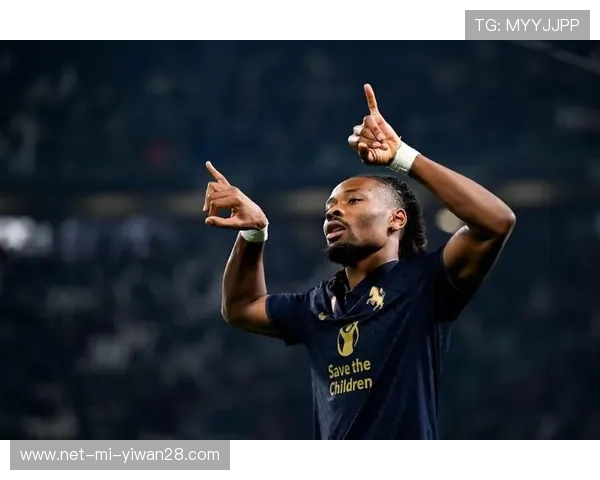 全球足球十大球星经典庆祝动作盘点与背后故事揭秘