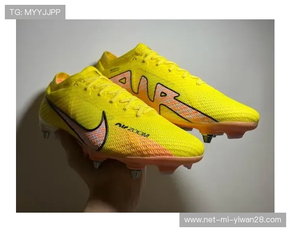 耐克刺客15足球鞋球星上脚实战解析 与速度控球完美融合