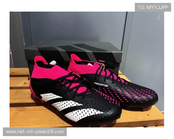 足球明星们穿的球鞋解析与推荐 透析脚下装备背后的技术与风格