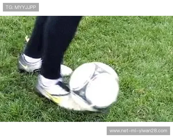 足球球星如何用脚尖技艺巧妙进球探索与分析